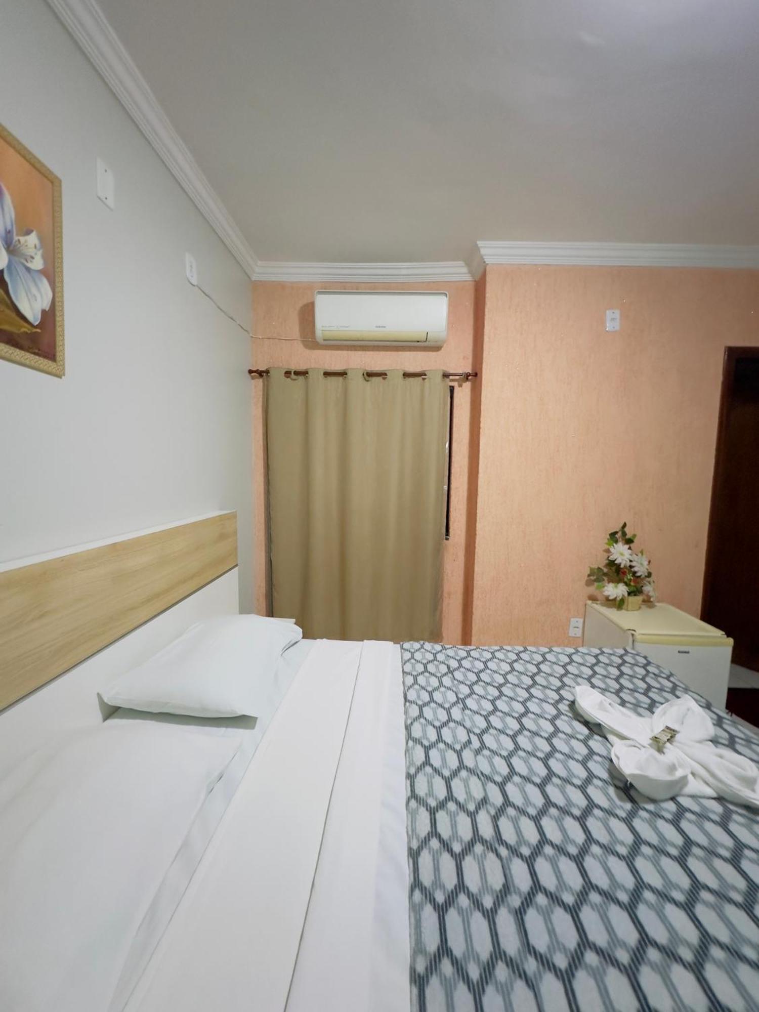 Hotel Brasilia Park Novo Gama Exteriör bild