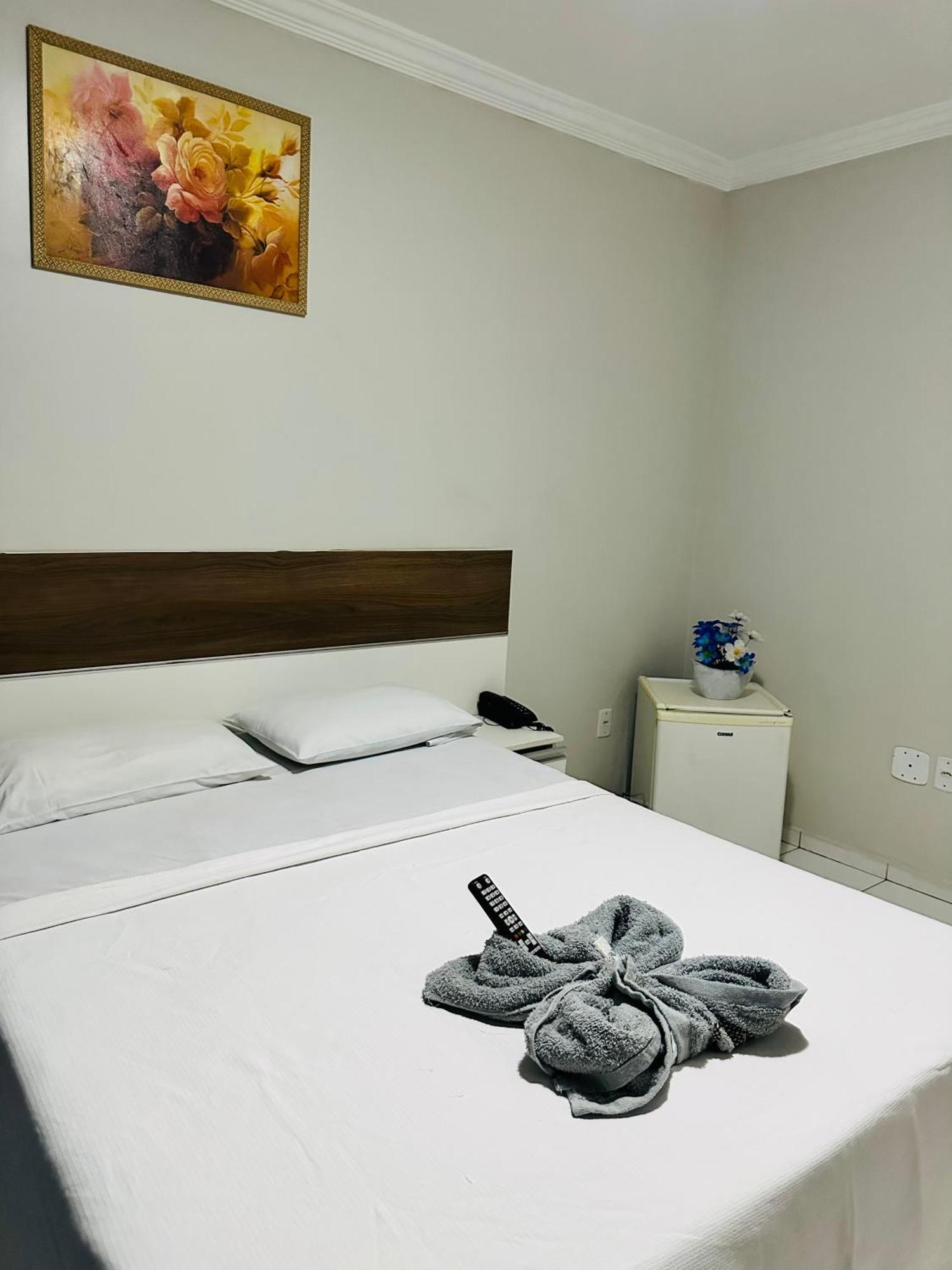 Hotel Brasilia Park Novo Gama Exteriör bild