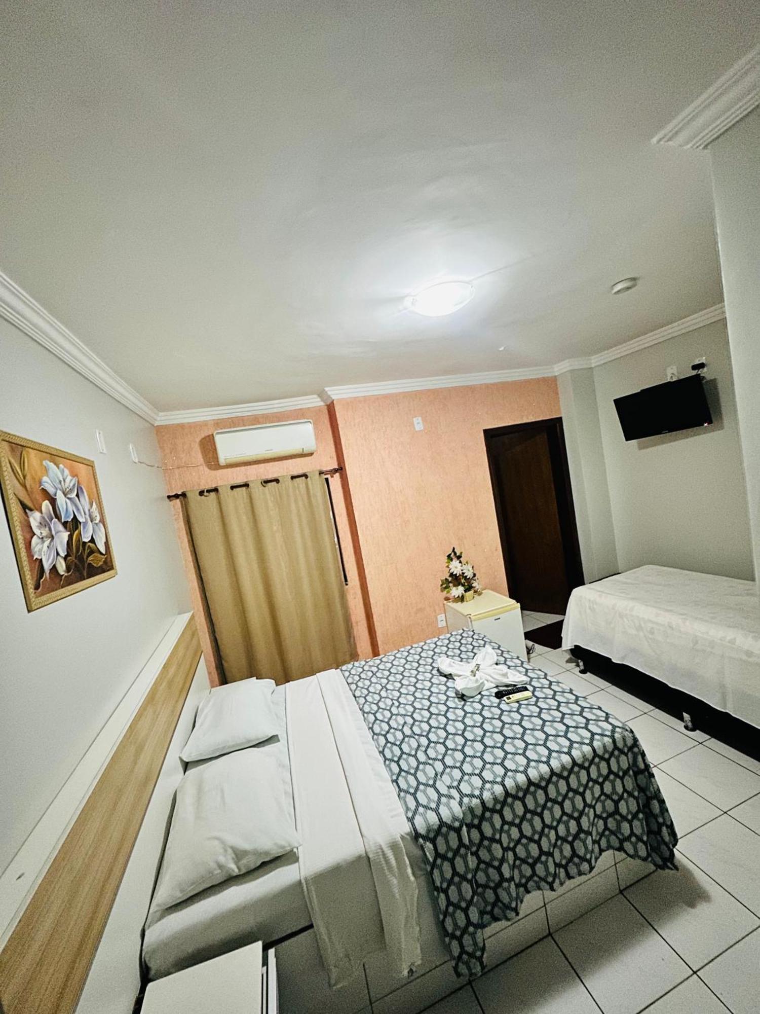 Hotel Brasilia Park Novo Gama Exteriör bild